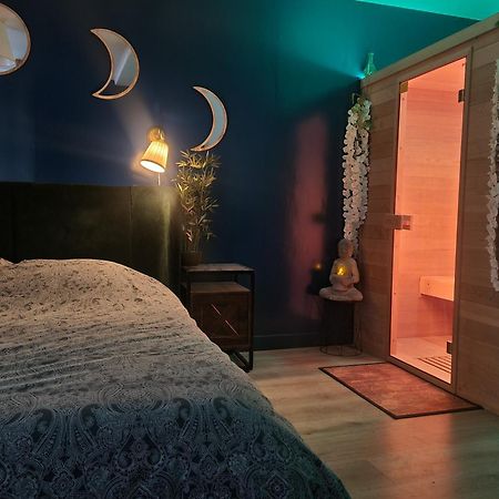 Sauna & Detente - Suite Privee - Tours - Netflix Luaran gambar